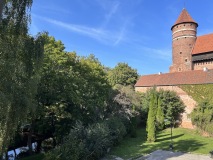 AltesBuero-Fensterausblick-im-Fruehling-Alle-Burg-IMG_0961