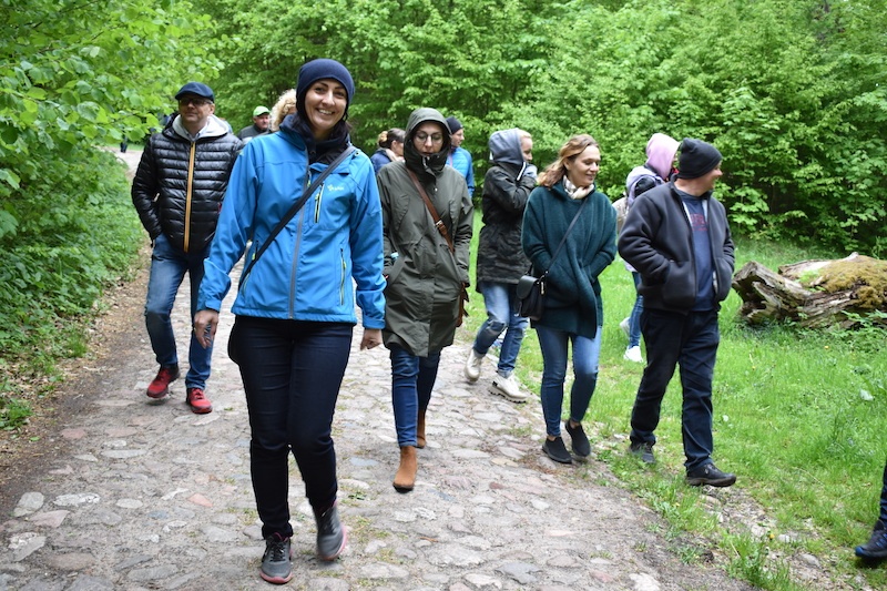 Spacer przez las - Spaziergang durch den Wald